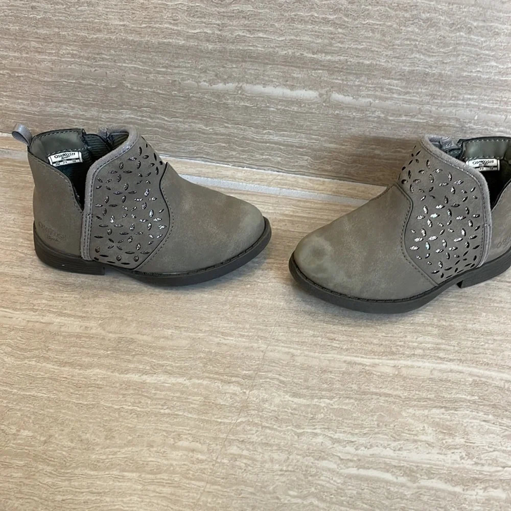 OSHKOSH B’GOSH Toddler Size 7 UEC Gray booties zip up boots ankle used
